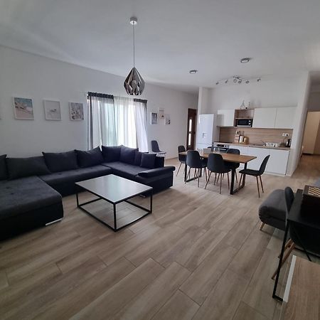 Apartments Leticia Врси Стая снимка