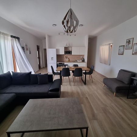 Apartments Leticia Врси Стая снимка