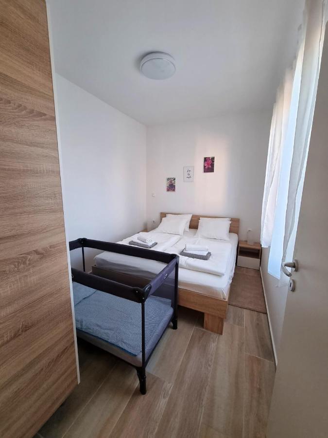 Apartments Leticia Врси Екстериор снимка